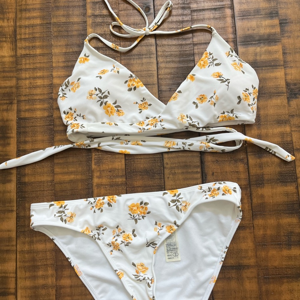 Hollister White and Yellow Bikini Set